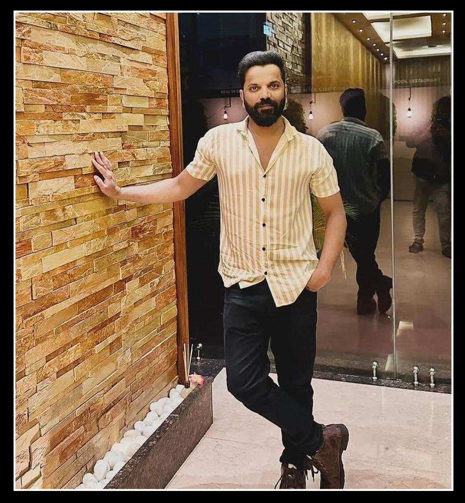 Sathish Ninasam apologizes for his statement against producers