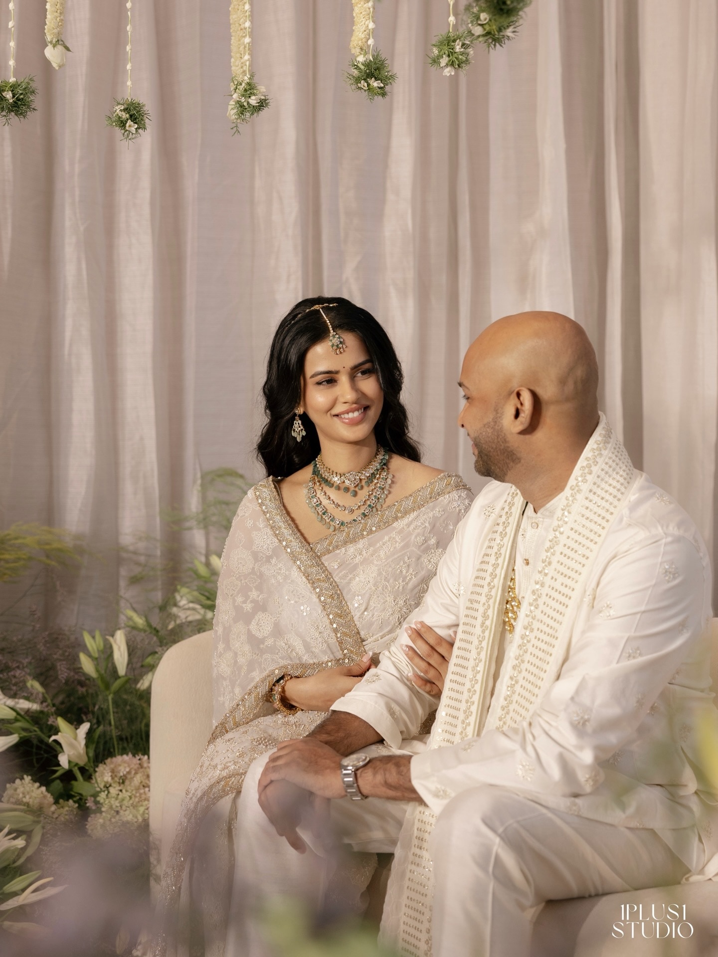Sharmiela Mandre, Sharmiela Mandre Engagement Photos Share on social media, Sudhan Sundaram Sharmiela Mandre Photos, ಶರ್ಮಿಳಾ ಮಾಂಡ್ರೆ ಸುಧನ್ ಸುಂದರಂ ಎಂಗೇಜ್‌ಮೆಂಟ್ ಫೊಟೋಸ್, ಶರ್ಮಿಳಾ ಭಾವಿ ಪತಿ ಜೊತೆಗಿನ ಫೋಟೋಸ್ ಶೇರ್ 