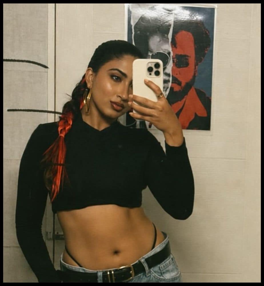 saanya Iyer gubbi yerd plate dose kannada rap song looks photo share on social media