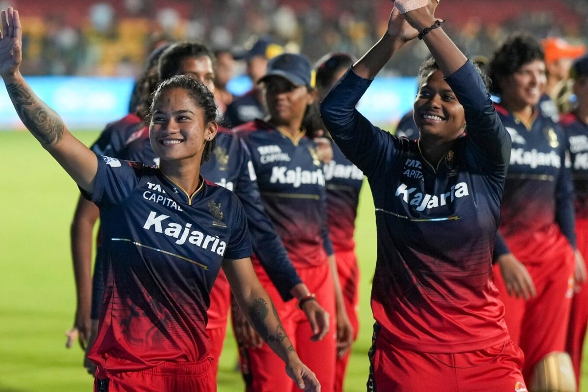 WPL 2027 ಹರಾಜಿಗೂ ಮುನ್ನ ಹಾಲಿ ಚಾಂಪಿಯನ್ ಆರ್​ಸಿಬಿ ರಣತಂತ್ರ: 13 ಪ್ಲೇಯರ್ಸ್​​ ರಿಟೇನ್, ನಾಲ್ವರು ರಿಲೀಸ್