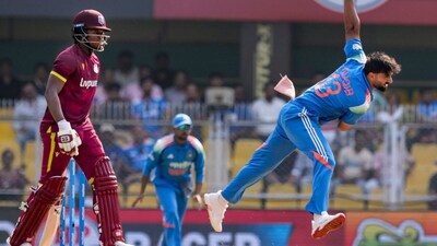 ಆಕಿಬ್ ನಬಿ (PTI Photo)