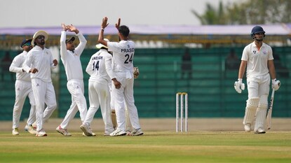  ಕರ್ನಾಟಕ ರಣಜಿ ತಂಡ ( File photo: PTI)