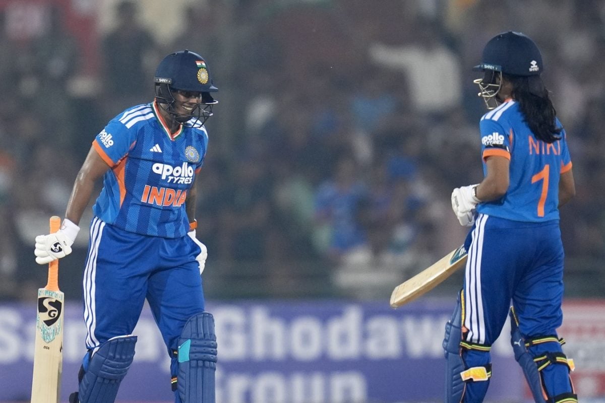 INDW vs ZIMW: ಮಿಂಚಿದ ಕನ್ನಡತಿ ನಿಕಿ, ದೀಪ್ತಿ ಅನುಭವದ ಆಟ: ಜಿಂಬಾಬ್ವೆ ಮಣಿಸಿ ನಾಯಕತ್ವದಲ್ಲಿ ಶುಭಾರಂಭ ಮಾಡಿದ ಸ್ಮೃತಿ