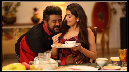 ಕೋಮಲ್ ಈ ಚಿತ್ರದ ಟೈಟಲ್ ಜೇಂಜ್.! ಯಾಕ್ ಗೊತ್ತಾ.? (ಚಿತ್ರ ಕೃಪೆ: ರಿಲಾಕ್ಸ್ ಸಿನಿಮಾ ತಂಡ) ಕೋಮಲ್ ಈ ಚಿತ್ರದ ಟೈಟಲ್ ಜೇಂಜ್.! ಯಾಕ್ ಗೊತ್ತಾ.? (ಚಿತ್ರ ಕೃಪೆ: ರಿಲಾಕ್ಸ್ ಸಿನಿಮಾ ತಂಡ)
