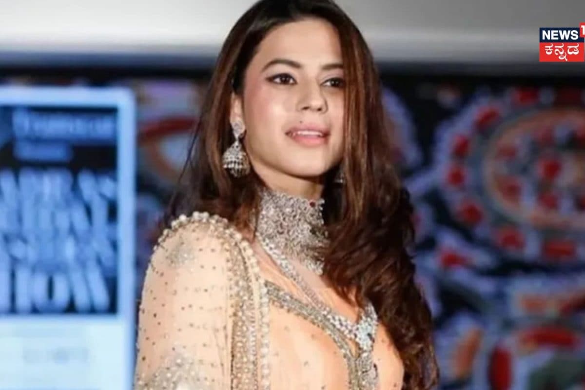 Ranya Rao: ಗೋಲ್ಡ್ ಸ್ಮಗ್ಲಿಂಗ್ ಆರೋಪಿಯಿಂದ ಹಾಸನಾಂಬೆ ದರ್ಶನ! ರನ್ಯಾ ರಾವ್‌ಗೆ ಸಿಕ್ತು ವಿಐಪಿ ಆತಿಥ್ಯ!