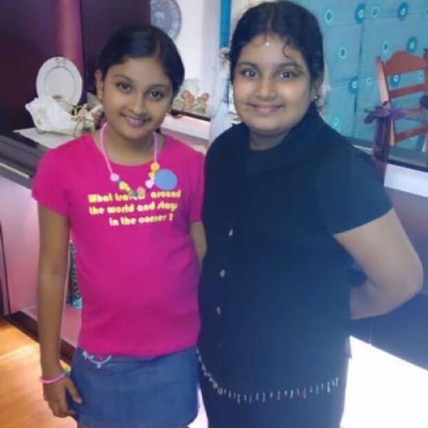 കുഞ്ഞുനാളിൽ കുഞ്ഞാറ്റയുടെ അക്രമസ്വഭാവം ഏറ്റവും കൂടുതൽ ചിലവായിട്ടുള്ളത് ഒരുപക്ഷേ ഇവിടെയാണ്. വല്യമ്മ കൽപ്പനയുടെ മകൾ ശ്രീമയിയും കുഞ്ഞാറ്റയുമാണിത്. ഇന്നിപ്പോൾ ശ്രീമയി സിനിമാനടി ആയപ്പോഴും ആദ്യം ആശംസയുമായെത്തിവരിൽ ഒരാൾ കുഞ്ഞാറ്റയാണ് 