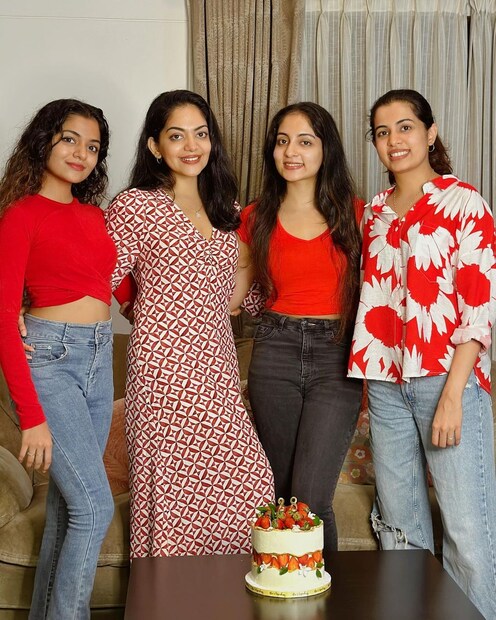 പുതിയ മാറ്റങ്ങളുടെ ചെലവ് എത്രയെന്ന് അഹാന വെളിപ്പെടുത്തിയില്ല എങ്കിലും മനസ് നിറയുന്ന നിലയിൽ വീടിന് പുത്തൻ രൂപഭാവം ലഭിച്ചതിന്റെ സന്തോഷത്തിലാണ് അഹാന കൃഷ്ണ 