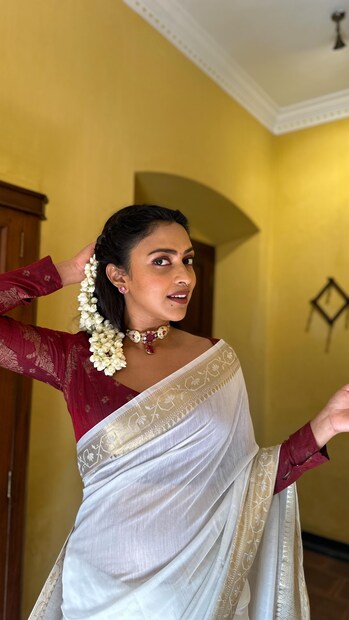  ഭവ്നിന്ദർ സിങ്ങും കുടുംബവും തന്റെ പണവും സ്വത്തും തട്ടിയെടുത്തെന്നും മാനസികമായി പീഡിപ്പിച്ചെന്നും കാണിച്ച് അമല പോൾ നൽകിയ പരാതിയിൽ കഴിഞ്ഞവർഷം ഭവ്നിന്ദർ സിങ്ങിനെ തമിഴ്‌നാട് പൊലീസ് അറസ്റ്റുചെയ്തിരുന്നു.