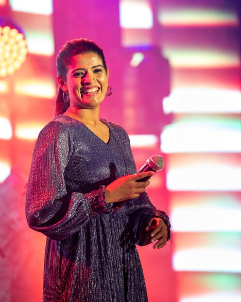 സ്റ്റാർ സിംഗർ മുതൽ സ്വന്തം മ്യൂസിക് ബാൻഡും സിനിമാ സംഗീതവും വരെ എത്തിനിൽക്കുകയാണ് അമൃത സുരേഷ്. കൗമാരകാലം മുതൽ സംഗീതത്തെ ചേർത്തുപിടിച്ചു ജീവിതമാണ് അമൃതയുടേത് 