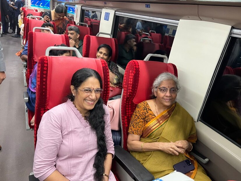  ഇപ്പോൾ കേന്ദ്രമന്ത്രി പങ്കുവെച്ച ചിത്രങ്ങൾ സോഷ്യൽ മീഡിയയിൽ വൈറലാണ്.
