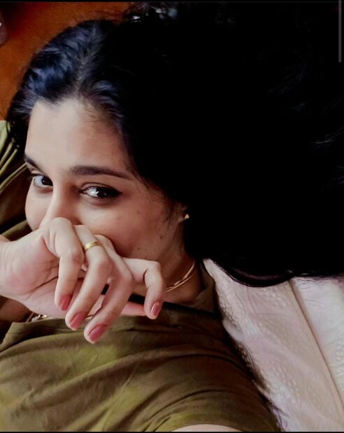  ആകെ പതിനെട്ടു ചിത്രങ്ങളിൽ മാത്രമാണ് സംയുക്ത അഭിനയിച്ചത്. ഇതിനിടയിൽ രണ്ട് തവണ മികച്ച നടിക്കുള്ള സംസ്ഥാന ചലച്ചിത്ര അവാർഡും രണ്ട് ഫിലിംഫെയർ അവാർഡും നേടിയി. 2022 ലാണ് നടൻ ബിജു മേനോനുമായുള്ള സംയുക്തയുടെ വിവാഹം. 2006 ലാണ് ദക്ഷ് ധാർമിക് എന്ന മകൻ ജനിച്ചു.