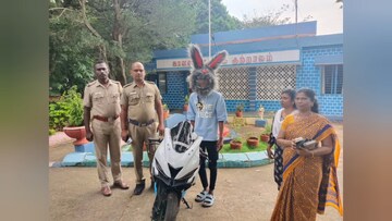 കുറ്റാലത്ത് 'ബണ്ണി' ഹെൽമെറ്റുമായി ബൈക്കിൽ ചീറിപ്പാഞ്ഞ യുവാവ് അറസ്റ്റിൽ