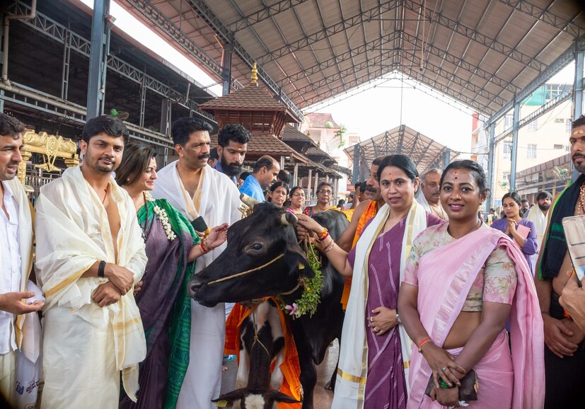  രാവിലെ പത്തരയോടെ ക്ഷേത്രത്തിലെത്തിയ മന്ത്രിയെ ദേവസ്വം അഡ്മിനിസ്ട്രേറ്റർ കെ.പി.വിനയൻ, ക്ഷേത്രം ഡെപ്യൂട്ടി അഡ്മിനിസ്ട്രേറ്റർ പി.മനോജ് കുമാർ, ദേവസ്വം ജീവനക്കാർ എന്നിവർ ചേർന്ന് സ്വീകരിച്ചു.