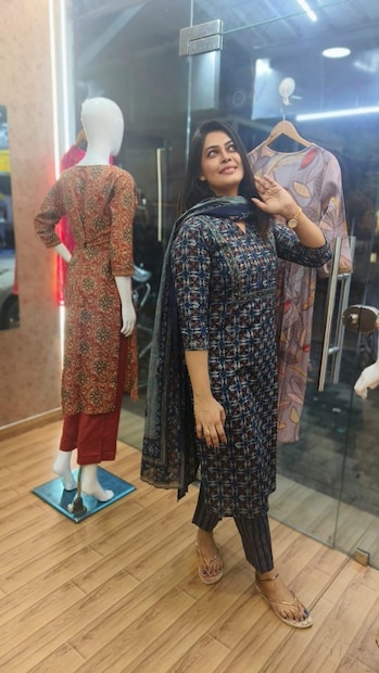 അത്രയും നാൾ ഇക്ക എന്ന് വിളിച്ചയാളുടെ അടുത്ത് നിന്നും ഉണ്ടായ മോശം അനുഭവത്തെക്കുറിച്ചും സജ്‌ന വാചാലയായി. ഒരു കുടുംബം എന്ന നിലയിലാണ് ആയാലും ഭാര്യയും തന്നെ കണക്കാക്കി പോന്നിരുന്നത്. ഒരു ഷൂട്ടിങ്ങിനിടെ ആരംഭിച്ച പരിചയമാണ് 