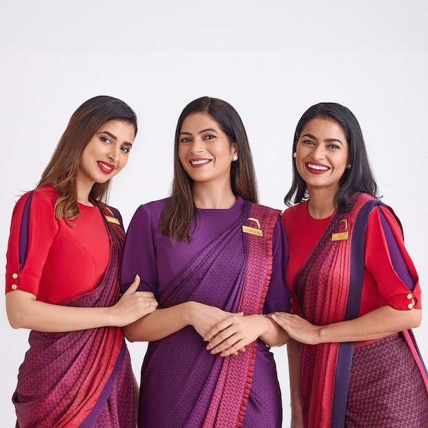  ഇന്ത്യയുടെ പാരമ്പര്യവും സത്തയും ഉൾക്കൊള്ളുന്ന വസ്ത്രം ഡിസൈൻ ചെയ്യാനാണ് ശ്രമിച്ചതെന്നും അദ്ദേഹം വ്യക്തമാക്കി.(instagram.com/manishmalhotraworld/)