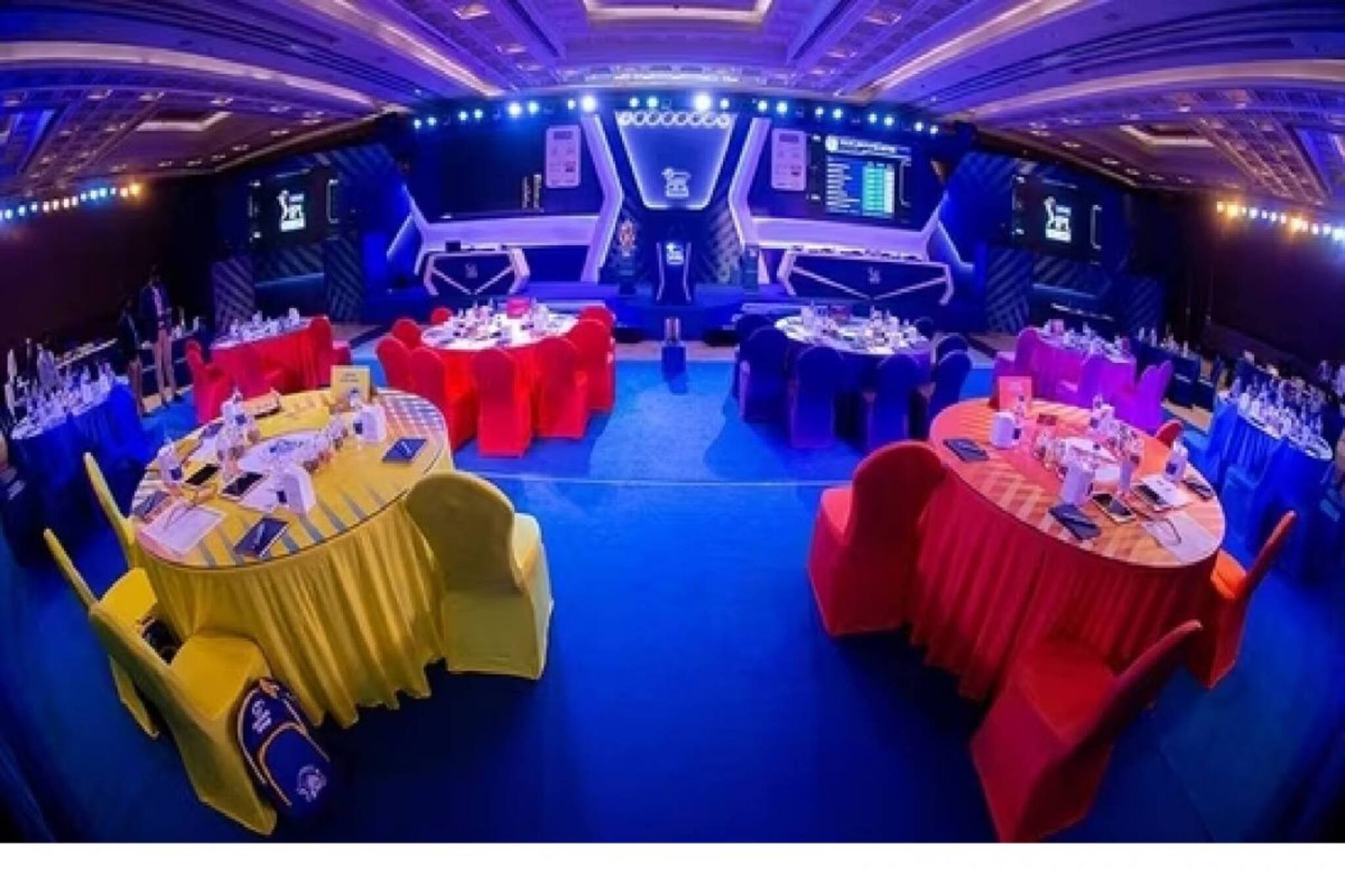 ഐപിഎൽ താരലേലം ദുബായിൽ ആരംഭിച്ചു ; കളിക്കാർക്ക് വിലയിടുന്നത് എങ്ങനെ?