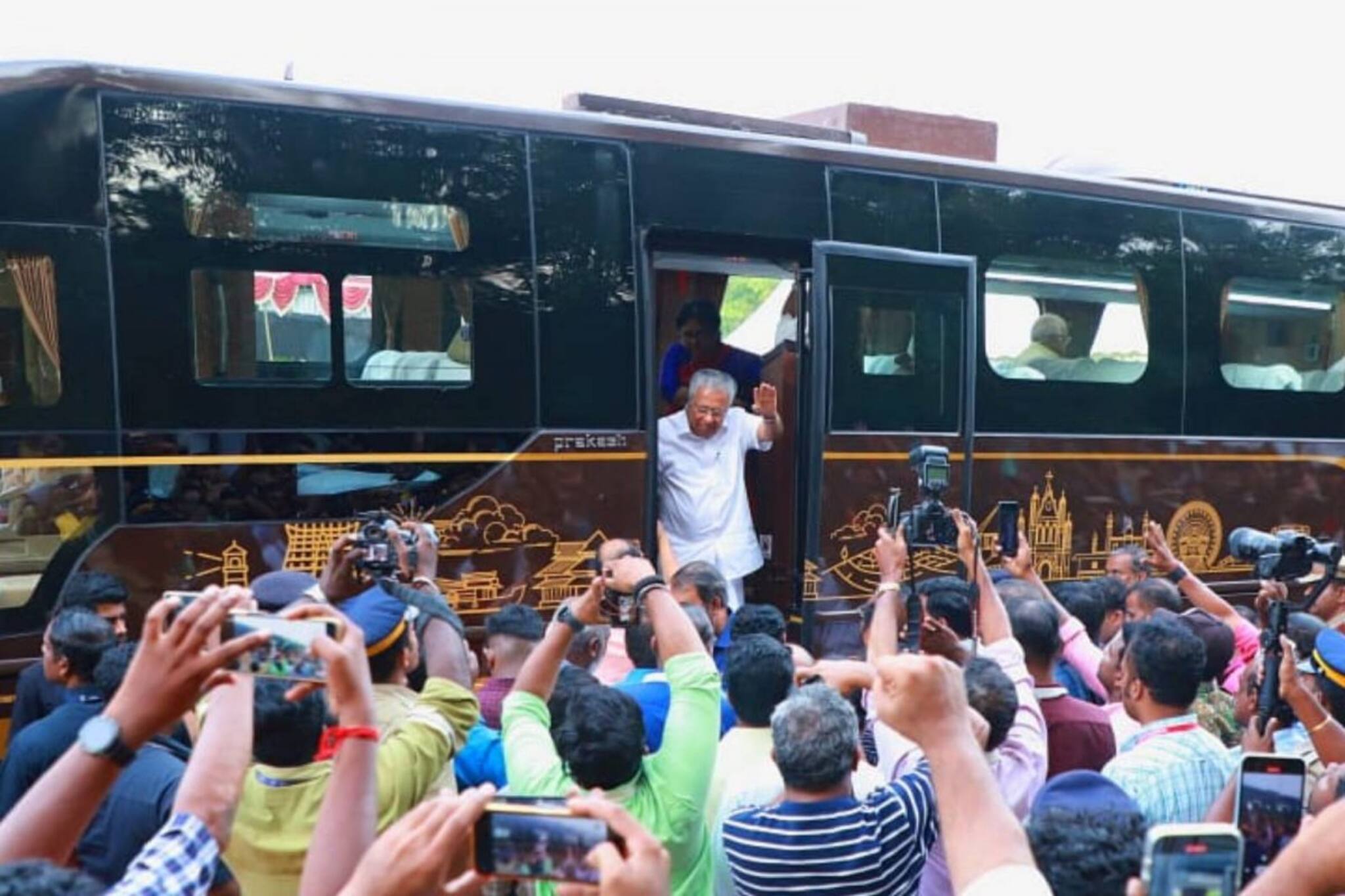 കരിങ്കൊടി; രക്ഷാപ്രവർത്തനം; സംഭവബഹുലമായ 36 ദിവസം; നവകേരള സദസ്സിന് സമാപനം