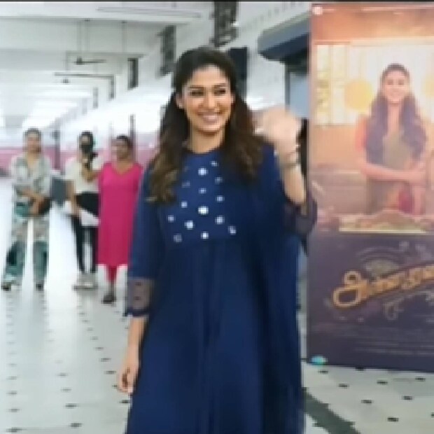 വെജ് ആണോ നോൺ വെജ് ആന്റണി എന്ന് ചോദിച്ചു മനസിലാക്കിയാണ് നയൻ‌താര അവരുടെ ആരാധികമാർക്ക് ഭക്ഷണം വിളമ്പിയത്. പാചക ലോകത്ത് ഒരു മികച്ച ഭാവി സ്വപ്നംകാണുന്ന യുവതിയുടെ കഥ പറയുന്ന ചിത്രമാണ് നയൻ‌താരയുടെ 'അന്നപൂരണി'