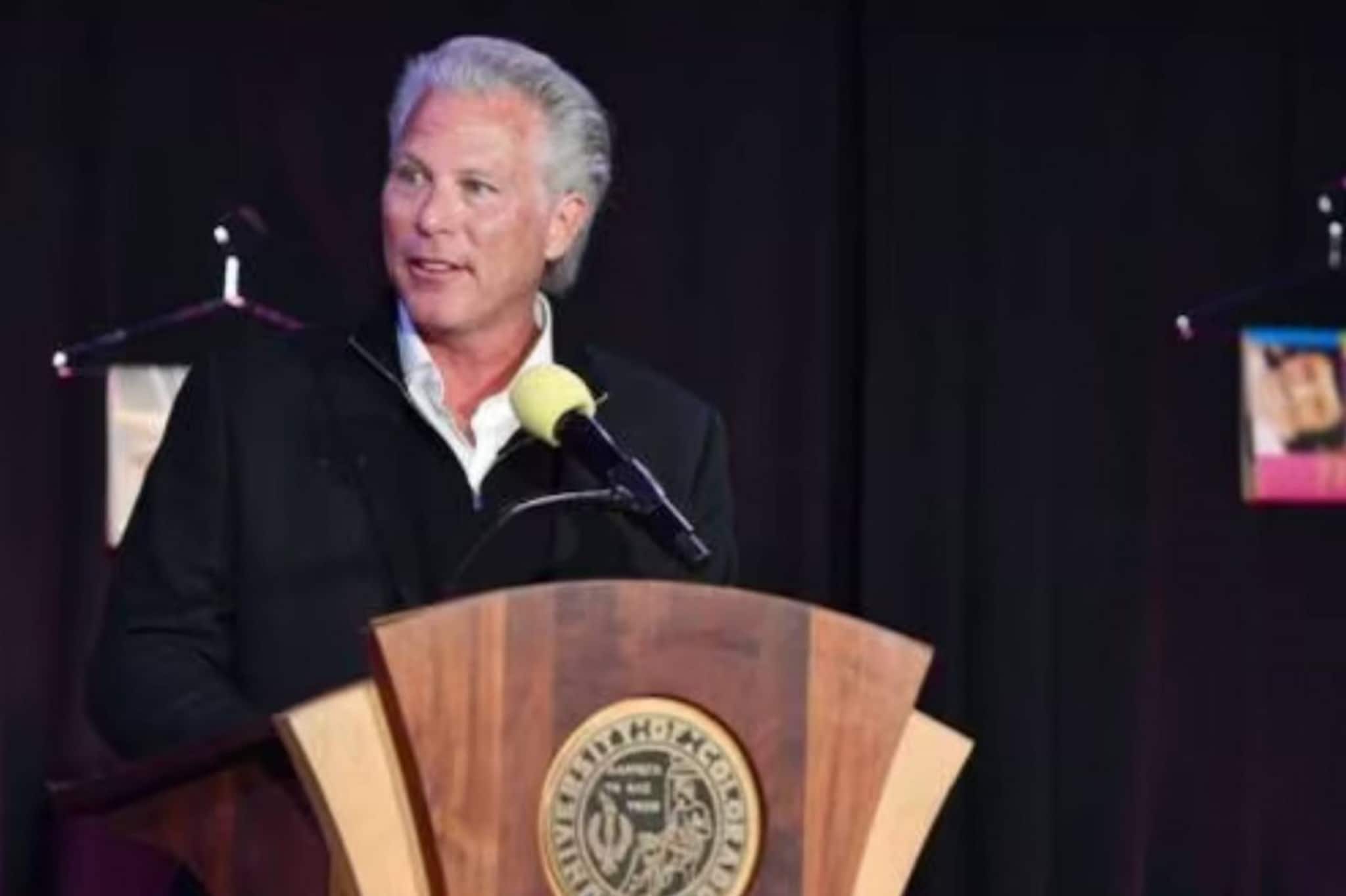 കളി കാര്യമായി; AI കൊണ്ട് തയ്യാറാക്കിയ ലേഖനങ്ങൾ കള്ളപ്പേരിൽ പ്രസിദ്ധീകരിച്ച സ്പോർട്സ് മാഗസിൻ മേധാവി കളത്തിന് പുറത്ത്