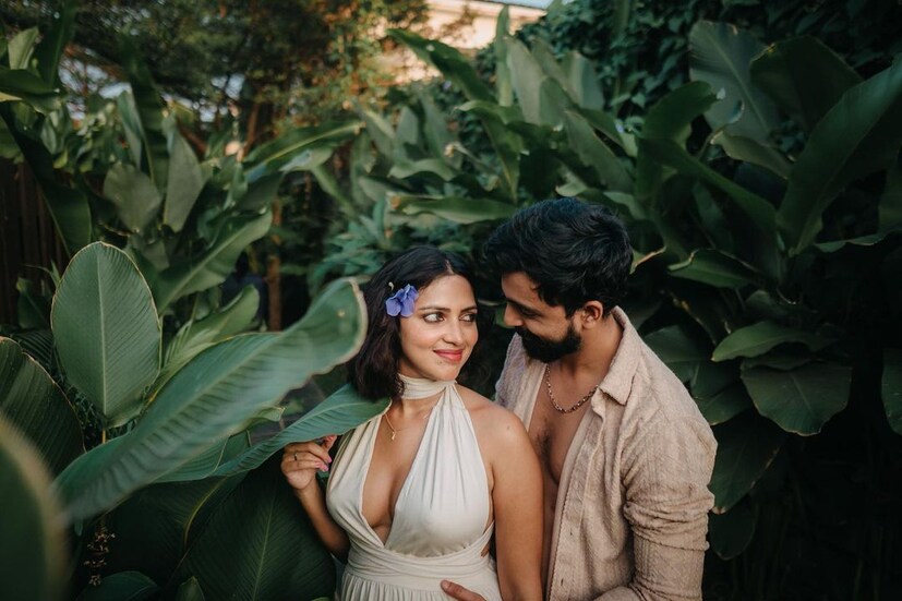  എൻ്റെ ഒഴുക്കിൽ നിന്ന് എന്നെ തടയാതെ എൻ്റെ ചുവടുകൾ ശ്രദ്ധാപൂർവ്വം നിരീക്ഷിക്കുന്ന ഏറ്റവും നല്ല ഭർത്താവും ഏറ്റവും നല്ല സുഹൃത്തും ആയ ജഗത് ദേശായിയെ കുറിച്ചും താരം പോസ്റ്റില്‍ പറയുന്നുണ്ട്. 