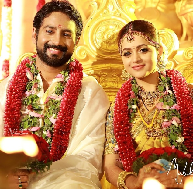  സിനിമയ്ക്കു പുറത്തുള്ള വിശേഷങ്ങളും ഭാവന ആരാധകരോട് പങ്കുവയ്ക്കാറുണ്ട്.