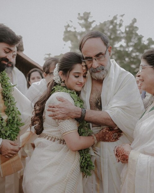  പ്രണയത്തിൽ തുടങ്ങിയതല്ല എന്ന് വിവാഹനിശ്ചയം നടന്ന അവസരത്തിൽ തന്നെ ജിപി ആരാധകരെ അറിയിച്ചിരുന്നു.