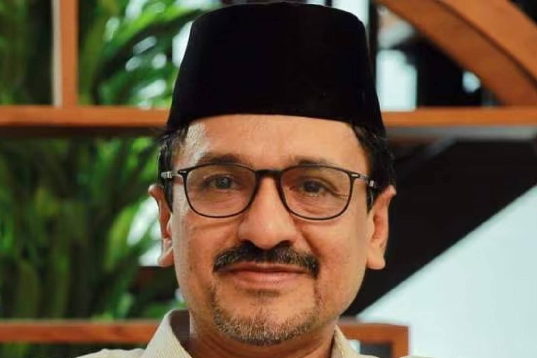 കോണ്‍ഗ്രസ് ഉള്‍പ്പടെയുള്ള പാര്‍ട്ടികള്‍ വിട്ടുനില്‍ക്കുന്നത് ആശ്വാസം; പാണക്കാട് സാദിഖലി ശിഹാബ് തങ്ങള്‍