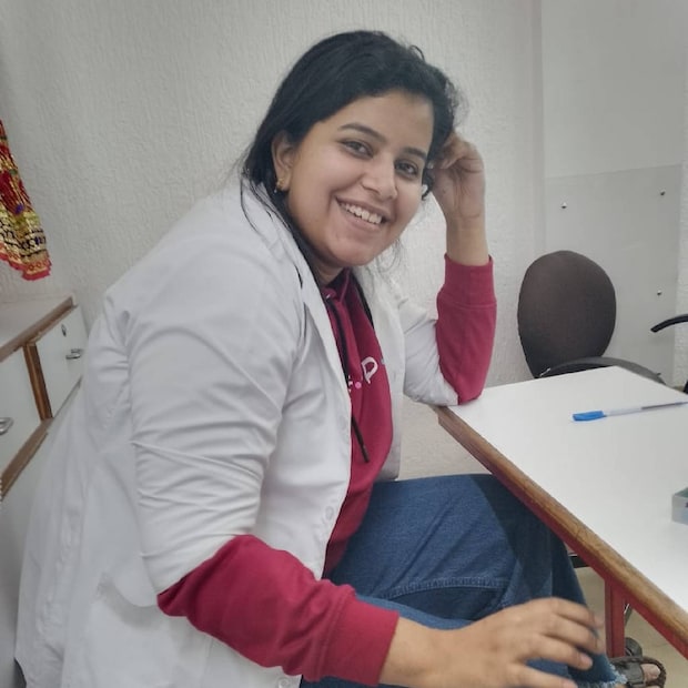 മുന്നോട്ടു പോവുക തന്നെ വേണം, വിട്ടു കളയരുത് എന്ന് പറഞ്ഞവരും. എലിസബത്തിനു കൂടുതൽ കരുത്തുണ്ടാവട്ടെ എന്ന് പറഞ്ഞവരും അക്കൂട്ടത്തിലുണ്ട്. ഏതു സാഹചര്യത്തിലും എലിസബത്തിന്റെ ഒപ്പം നിൽക്കാൻ അച്ഛനും അമ്മയുമുണ്ട് 