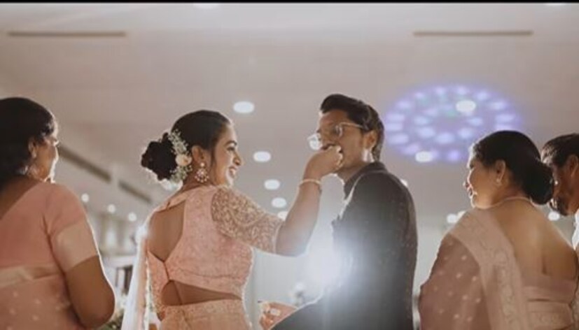  ആദ്യരാത്രി, ഗാനഗന്ധർവൻ, മിന്നൽ മുരളി എന്നീ ചിത്രങ്ങളിൽ ശ്രദ്ധേമായ വേഷങ്ങളും സ്നേഹ അവതരിപ്പിച്ചിട്ടുണ്ട്.