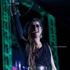പ്രണയകാലത്ത് നോവ് കടിച്ചമർത്തി അമൃത സുരേഷ് പതിപ്പിച്ച ടാറ്റു എവിടെപ്പോയി? ആ ടാറ്റു വേണ്ടെന്നു വച്ചോ?