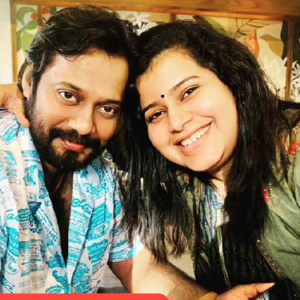 സോഷ്യൽ മീഡിയ വഴിയുള്ള പരിചയമാണ് ബാലയുടെയും എലിസബത്തിന്റെയും വിവാഹത്തിൽ കലാശിച്ചത്. മുൻപ് ഗായിക അമൃതാ സുരേഷുമായി ബാല വിവാഹിതനായിരുന്നു. ഇവർ നിയമപരമായി വേർപിരിഞ്ഞു 