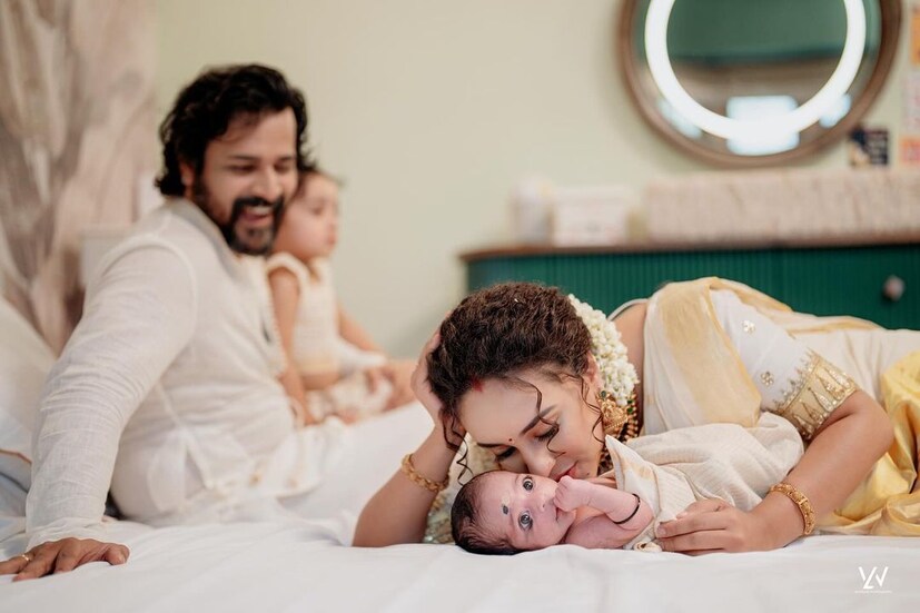 കുഞ്ഞി നിതാരക്ക് ഒരു മാസം പോലും പ്രായമായില്ല എങ്കിൽ, അതിനു മുൻപുണ്ടായ നിതാരക്ക് വയസ്സ് 11 കഴിഞ്ഞു. ഈ ബോളിവുഡ് കുട്ടിയുടെ അച്ഛനും അമ്മയും താരങ്ങളാണ്. രണ്ടുപേരെയും പ്രേക്ഷർക്ക് പറഞ്ഞാൽ അറിയുകയും ചെയ്യും  