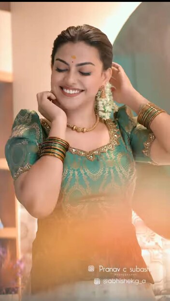  കള്ളനും ഭഗവതിയുമാണ് താരത്തിന്റെ ഒടുവിലിറങ്ങിയ ചിത്രം. ബിജു മേനോൻ–ആസിഫ് അലി ചിത്രം ‘തലവൻ’ ആണ് നടിയുടെ പുതിയ റിലീസ്.