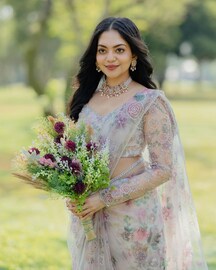 Ahaana Krishna | 'അമ്പോ.. എന്ത് ലുക്ക്; ഒരു രക്ഷയുമില്ല'; മാലാഖയെ പോലെ അതി സുന്ദരിയായി അഹാന കൃഷ്ണ