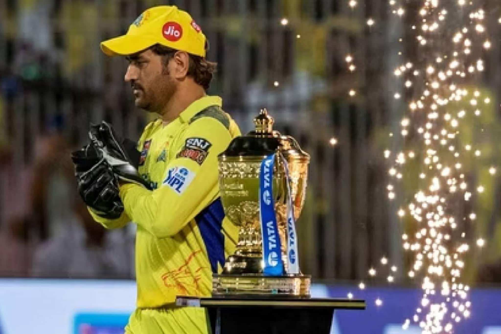 പുതിയ സീസണ്‍ പുതിയ റോൾ! അഭ്യൂഹങ്ങൾ പരത്തി ധോണിയുടെ പോസ്റ്റ്