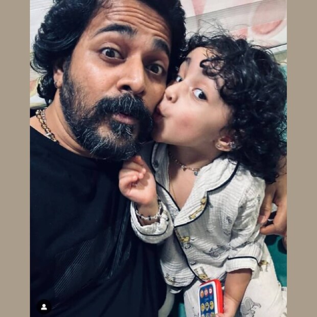 Pearle Maaney, Nila Srinish birthday, Pearle Maaney daughter, Nila, Nitara Srinish, Pearle Maaney second daughter, Srinish Aravind, Pearle Maaney pregnancy, പേളി മാണി, ശ്രീനിഷ് അരവിന്ദ്, നില ശ്രീനിഷ്, നിതാര ശ്രീനിഷ്