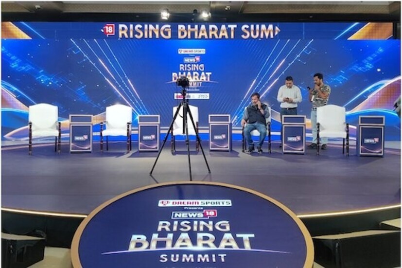 സിഎൻഎൻ-ന്യൂസ് 18 സംഘടിപ്പിക്കുന്ന മാർക്വീ ലീഡർഷിപ്പ് കോൺക്ലേവിൻ്റെ റൈസിംഗ് ഭാരത് സമ്മിറ്റ് 2024 ൻ്റെ നാലാം പതിപ്പ് ഇന്ന് ന്യൂഡൽഹിയിൽ ആരംഭിക്കും. മാർച്ച് 19, 20 തീയതികളിലായാണ് സമ്മേളനം. ഉച്ചകോടിയുടെ ആദ്യദിനമായ ഇന്ന് പ്രധാനമന്ത്രി നരേന്ദ്രമോദി മുഖ്യപ്രഭാഷണം നടത്തും.  സിഎൻഎൻ-ന്യൂസ് 18 സംഘടിപ്പിക്കുന്ന മാർക്വീ ലീഡർഷിപ്പ് കോൺക്ലേവിൻ്റെ റൈസിംഗ് ഭാരത് സമ്മിറ്റ് 2024 ൻ്റെ നാലാം പതിപ്പ് ഇന്ന് ന്യൂഡൽഹിയിൽ ആരംഭിക്കും. മാർച്ച് 19, 20 തീയതികളിലായാണ് സമ്മേളനം. ഉച്ചകോടിയുടെ ആദ്യദിനമായ ഇന്ന് പ്രധാനമന്ത്രി നരേന്ദ്രമോദി മുഖ്യപ്രഭാഷണം നടത്തും.