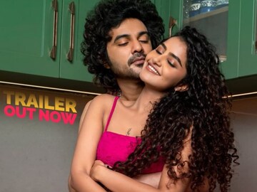 'വേദിയിൽ നിന്ന് പോകൂ': 100 കോടി നേടിയ സിനിമയുടെ നായിക അനുപമയെ വിജയാഘോഷത്തിനിടെ അപമാനിച്ച് ജൂനിയര്‍ NTR ആരാധകർ
