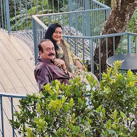 പ്രായം വെറും നമ്പറല്ലേ; മകൾക്കൊപ്പം അവധിയാഘോഷിച്ച് സായ് കുമാറും ബിന്ദു പണിക്കരും; ചിത്രങ്ങളുമായി കല്യാണി പ്രായം വെറും നമ്പറല്ലേ; മകൾക്കൊപ്പം അവധിയാഘോഷിച്ച് സായ് കുമാറും ബിന്ദു പണിക്കരും; ചിത്രങ്ങളുമായി കല്യാണി