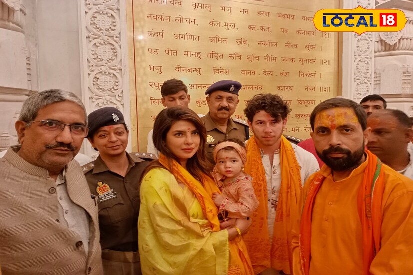  പ്രിയങ്കയും നിക്കും ഹോളി ആഘോഷത്തിനായാണ് നഗരത്തിലെത്തിയതെന്നാണ് വിവരം. മകൾ മാൾട്ടി മേരിക്കൊപ്പമാണ് ദമ്പതികൾ മുംബൈയിലെത്തിയത്. മാൾട്ടി മേരിയുടെ രണ്ടാം ഇന്ത്യാ സന്ദർശനമാണിത്.