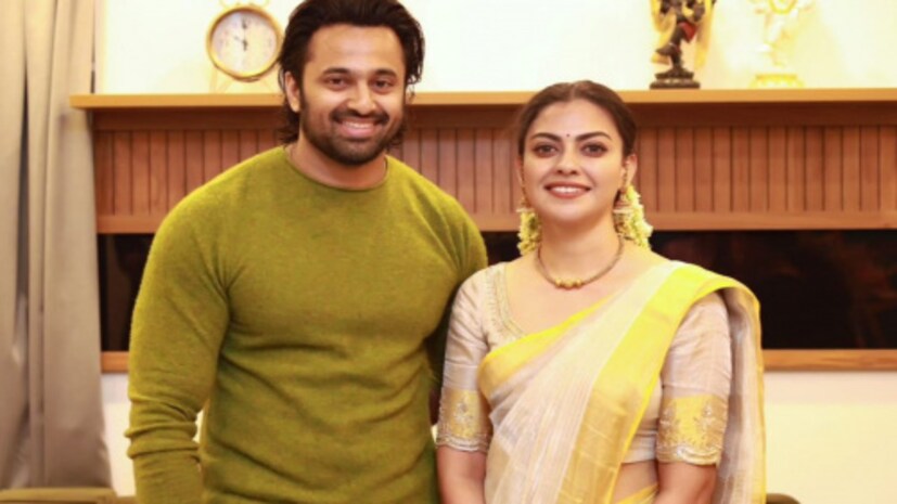  അനുശ്രീയുടെ അടുത്ത സുഹൃത്തുക്കളിലൊരാളാണ് ഉണ്ണിമുകുന്ദന്‍. ഇരുവരെ പറ്റി പല തരത്തിലുള്ള ഗോസിപ്പുകളും സോഷ്യൽ മീഡിയയിൽ ഉയരാറുണ്ട്. രണ്ടുപേരും വിവാഹിതാരാകാൻ പോകുന്നു എന്ന തരത്തിലുള്ള ഗോസിപ്പുകൾ വരെ ഉയർന്നിരുന്നു.