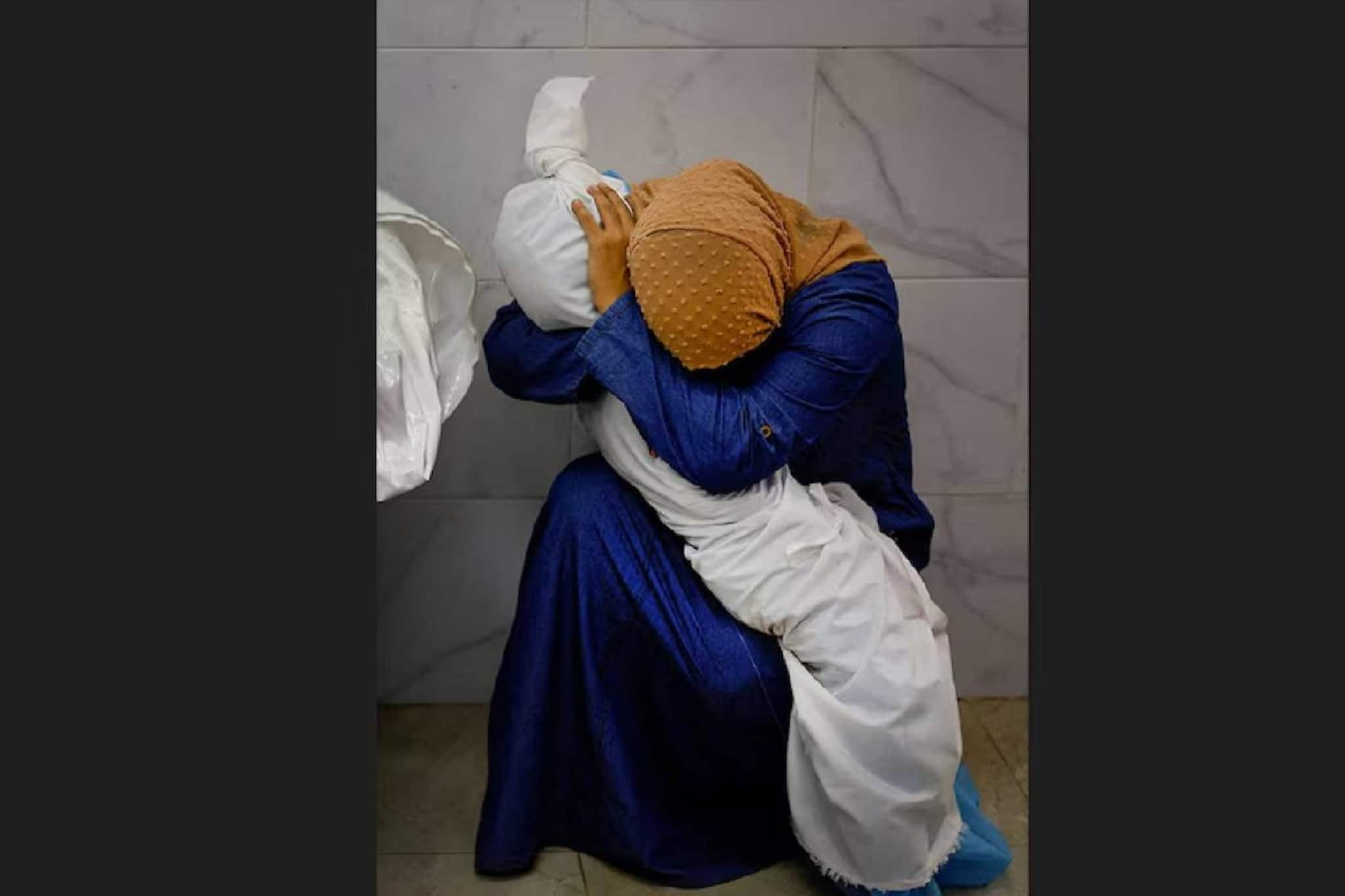 ഇസ്രായേല്‍- പലസ്തീന്‍ യുദ്ധ ഭീകരത തുറന്നുകാട്ടിയ ചിത്രം; വേള്‍ഡ് പ്രസ് ഫോട്ടോ ഓഫ് ദ് ഇയര്‍ മൊഹമ്മദ് സലേമിന്