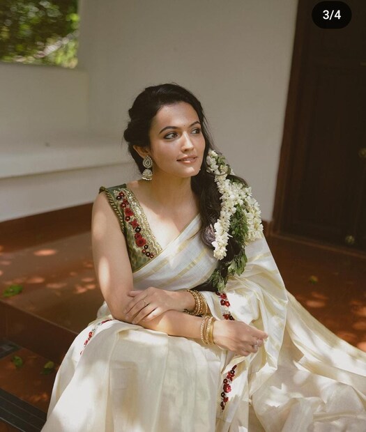  താന്‍ സിംഗിള്‍ അല്ലെന്നും റിലേഷന്‍ഷിപ്പിലാണെന്നും നേരത്തെ ഒരു അഭിമുഖത്തില്‍ ദീപക് അറിയിച്ചിരുന്നു.