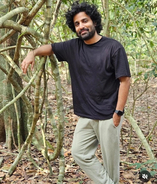  11 മണിക്കും 12 മണിക്കുമിടയിലാണ് മുഹൂർത്തം. ഇരുവരുടേതും പ്രണയ വിവാഹമാണെന്നാണ് സൂചന, എന്നാൽ ഇരുവരും ഇക്കാര്യം ഔദ്യോഗികമായി പ്രഖ്യാപിച്ചിട്ടില്ല.