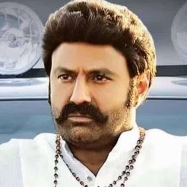 അന്നത്തെ നായകന്റെ മുഖം ഏറെ മാറിപ്പോയെങ്കിലും, ഇന്നും സജീവമാണ് അദ്ദേഹം. തെലുങ്ക് സിനിമയുടെ സ്വന്തം ബാലയ്യക്ക് ആമുഖം ആവശ്യമില്ല. നന്ദമുരി ബാലകൃഷ്ണയാണ് ആ നായകൻ 