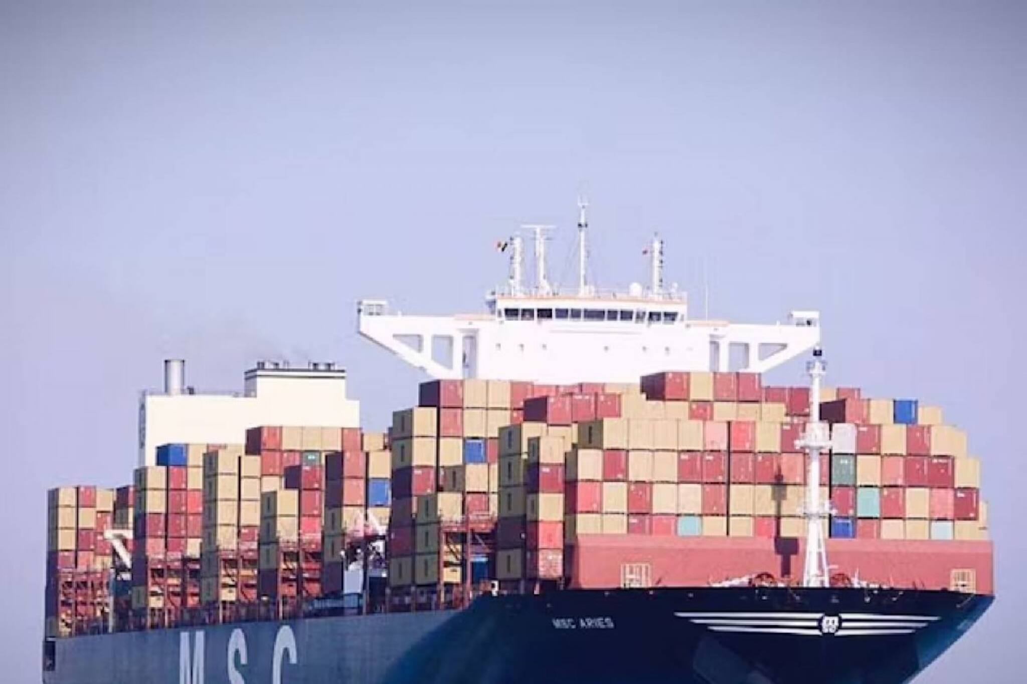 പിടിച്ചെടുത്ത ഇസ്രായേലി കപ്പലിലെ ഇന്ത്യക്കാരായ ജീവനക്കാരെ കാണാന്‍ ഇന്ത്യന്‍ ഉദ്യോഗസ്ഥരെ അനുവദിക്കുമെന്ന് ഇറാന്‍