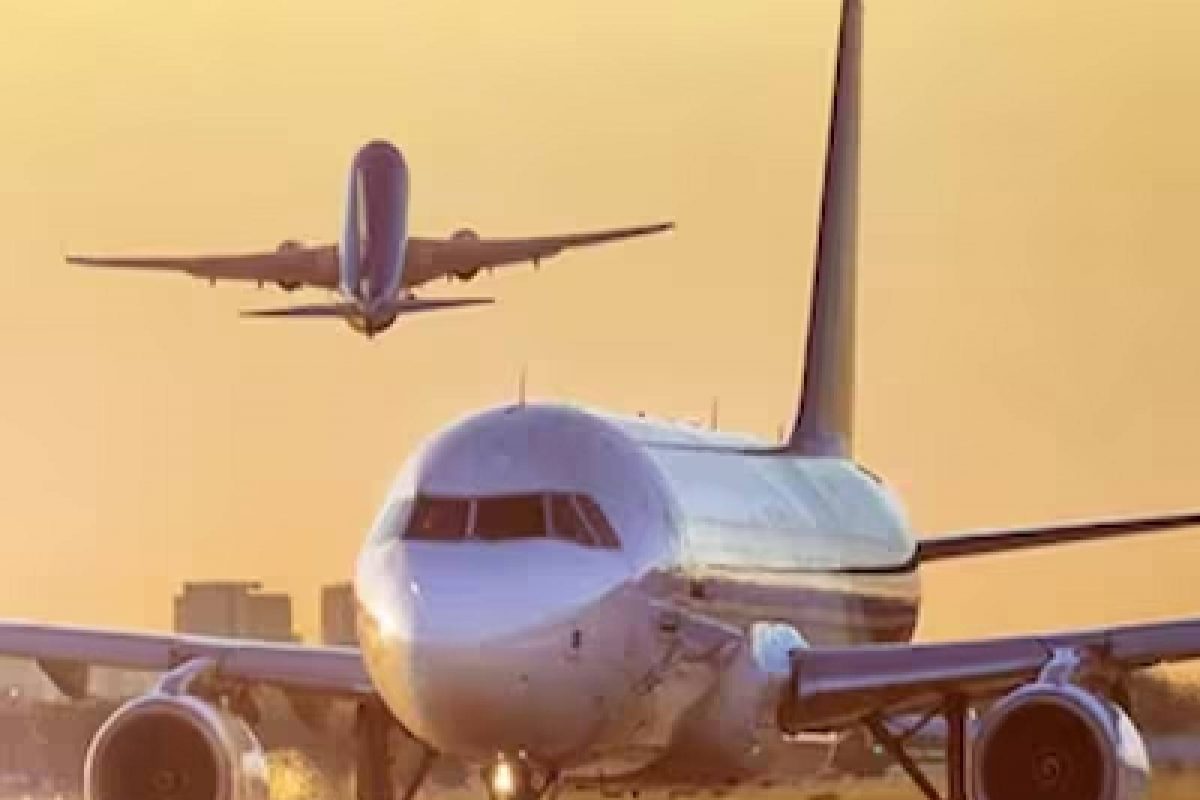 उड़ना चाहते हैं? उड़ान अकादमी से वाणिज्यिक पायलट लाइसेंस के लिए अभी आवेदन करें उड़ना चाहते हैं? उड़ान अकादमी से वाणिज्यिक पायलट लाइसेंस के लिए अभी आवेदन करें