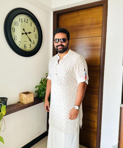  വാർത്ത അറിഞ്ഞ ജനങ്ങളാകെ പരിഭ്രാന്തിയിലാണ്. അന്വേഷണത്തിൻ്റെ ഭാഗമായി നാളെ വൈകുന്നേരം 6 മണിക്കുള്ളിൽ ഉടമസ്ഥർ കുടം തങ്ങളുടേതാണെന്ന് തെളിയിക്കുന്ന മതിയായ രേഖകളോടെ ഓർക്കാട്ടേരി പോലീസ് ‌സ്റ്റേഷനിൽ എത്തേണ്ടതാണ്. ഇല്ലാത്തപക്ഷം പുരാവസ്‌തു വകുപ്പ് കുടത്തിന്റെ മൂല്യം നിശ്ചയിച്ചു സർക്കാരിലേക്ക് കണ്ടുകെട്ടുന്നതായിരിക്കും." .