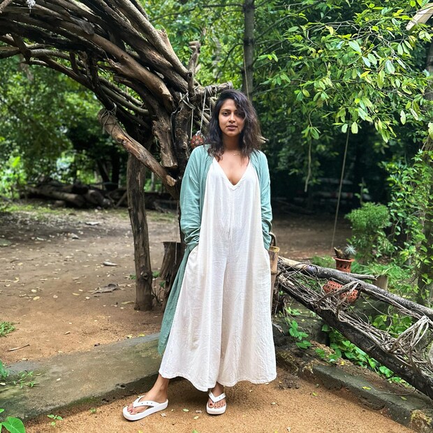 പ്രണയിക്കുമ്പോൾ പ്രൈവറ്റ് ഇൻസ്റ്റഗ്രാം പേജിന്റെ ലിങ്കാണ് അമല നൽകിയിരുന്നതും. അതിനാൽ അമല എന്ന നടിയെ ജഗത്തിന് കണ്ടുപിടിക്കാൻ അവസരം തീരെ കുറവായിരുന്നു 