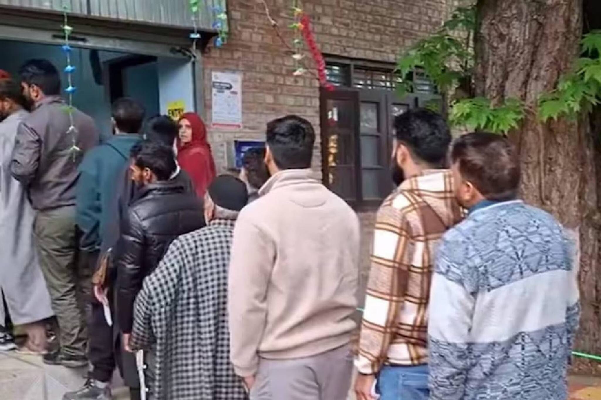 ലോക്സഭാ തെരഞ്ഞെടുപ്പ്; നാലാംഘട്ടത്തില്‍ 62.9 % പോളിങ്; കൂടുതൽ ബംഗാളില്‍; കുറവ് കശ്മീരിൽ